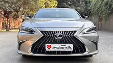 Used Lexus ES 300h Luxury in Delhi