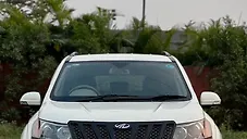 Used Mahindra XUV500 W8 in Surat
