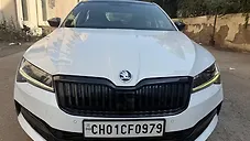Used Skoda Superb Sportline AT in Delhi