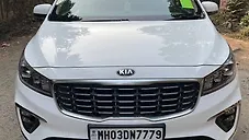 Used Kia Carnival Limousine Plus 7 STR in Mumbai