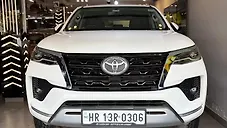 Used Toyota Fortuner 2.8 4x2 AT in Delhi