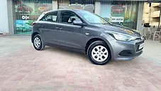 Used Hyundai i20 Era 1.2 BS-IV in Ahmedabad