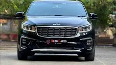 Used Kia Carnival Prestige 6 STR in Delhi