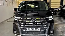 Used Toyota Vellfire VIP – Executive Lounge Hybrid (Electric + Petrol) Automatic in Delhi