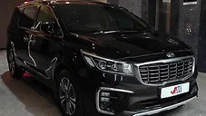 Used Kia Carnival Prestige 7 STR in Ahmedabad