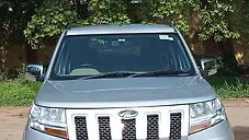 Used Mahindra TUV300 T8 in Delhi