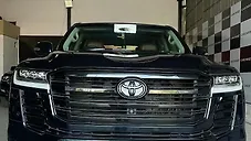 Used Toyota Land Cruiser LC 200 VX in Jaipur