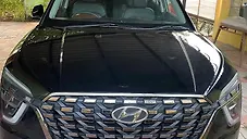 Used Hyundai Alcazar Signature (O) 6 STR 1.5 Diesel AT Dual Tone in Ahmedabad