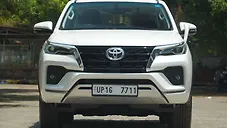 Used Toyota Fortuner 4x2 2WD Diesel 2.8L Turbo Automatic in Delhi