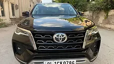 Used Toyota Fortuner 4x2 2WD Diesel 2.8L Turbo Automatic in Delhi