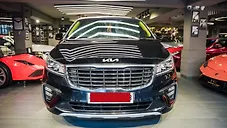 Used Kia Carnival Limousine 7 STR in Delhi