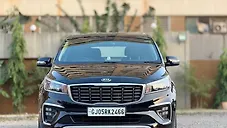 Used Kia Carnival Limousine Plus 7 STR in Surat