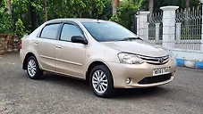 Used Toyota Etios V in Kolkata
