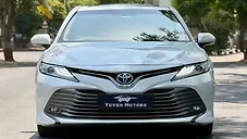 Used Toyota Camry 2.5L AT in Surat