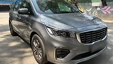 Used Kia Carnival Limousine Plus 7 STR in Mumbai