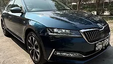 Used Skoda Superb L&K AT in Delhi
