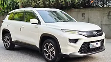 Used Toyota Urban Cruiser Hyryder V Hybrid [2023-2025] in Delhi