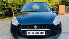 Used Maruti Suzuki Swift VXi AMT in Delhi