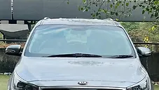 Used Kia Carnival Limousine Plus 7 STR in Mumbai