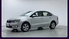 Used Skoda Rapid Ambition 1.6 MPI in Ghaziabad
