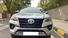 Used Toyota Fortuner 4x2 2WD Diesel 2.8L Turbo Automatic in Delhi