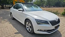 Used Skoda Superb Style TSI AT in Delhi