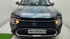 Used Kia Carens Prestige 1.5 Petrol MT 7 STR in Kolkata