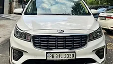 Used Kia Carnival Prestige 6 STR in Delhi