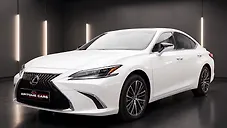 Used Lexus ES 500e 300h Luxury in Chandigarh