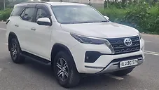 Used Toyota Fortuner 4x2 2WD Diesel 2.8L Turbo Automatic in Delhi