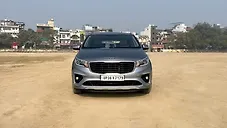 Used Kia Carnival Premium 7 STR in Delhi