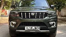 Used Mahindra Scorpio N Z8 L Petrol AT 6 STR [2023-2024] in Delhi