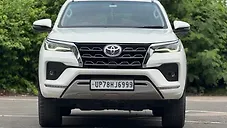 Used Toyota Fortuner 4x2 2WD Diesel 2.8L Turbo Automatic in Delhi