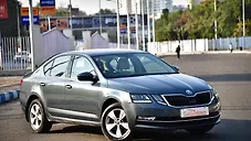 Used Skoda Octavia 1.8 TSI Style AT in Kolkata