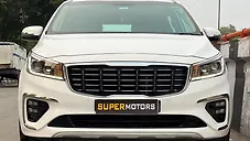 Used Kia Carnival Limousine Plus 7 STR in Delhi