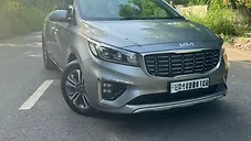 Used Kia Carnival Prestige 6 STR in Delhi
