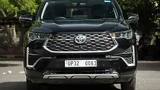 Used Toyota Innova Hycross VX (O) Hybrid (Electric + Petrol) Automatic (e-CVT) 8 STR in Delhi