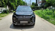 Used MG Hector Plus Savvy Pro 1.5 Turbo Petrol CVT 7 STR Dual Tone in Delhi