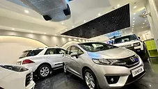 Used Honda Jazz V AT Petrol in Delhi