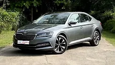 Used Skoda Superb L&K AT in Delhi