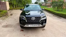 Used Toyota Fortuner 4x2 2WD Diesel 2.8L Turbo Automatic in Delhi