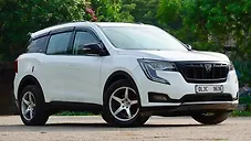 Used Mahindra XUV700 AX5 Petrol MT 5 STR in Delhi