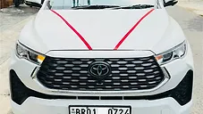 Used Toyota Innova Hycross VX (O) Hybrid (Electric + Petrol) Automatic (e-CVT) 8 STR Platinum White Pearl in Delhi