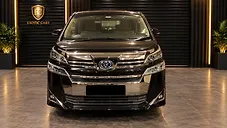 Used Toyota Vellfire Executive Lounge in Mumbai