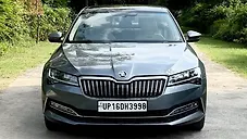 Used Skoda Superb L&K AT in Delhi