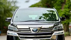 Used Toyota Vellfire Executive Lounge in Mumbai