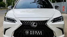 Used Lexus ES 500e 300h Luxury in Delhi