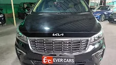 Used Kia Carnival Prestige 6 STR in Hyderabad