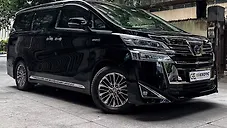 Used Toyota Vellfire Executive Lounge in Mumbai