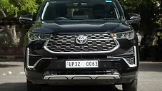 Used Toyota Innova Hycross VX (O) Hybrid (Electric + Petrol) Automatic (e-CVT) 8 STR in Delhi